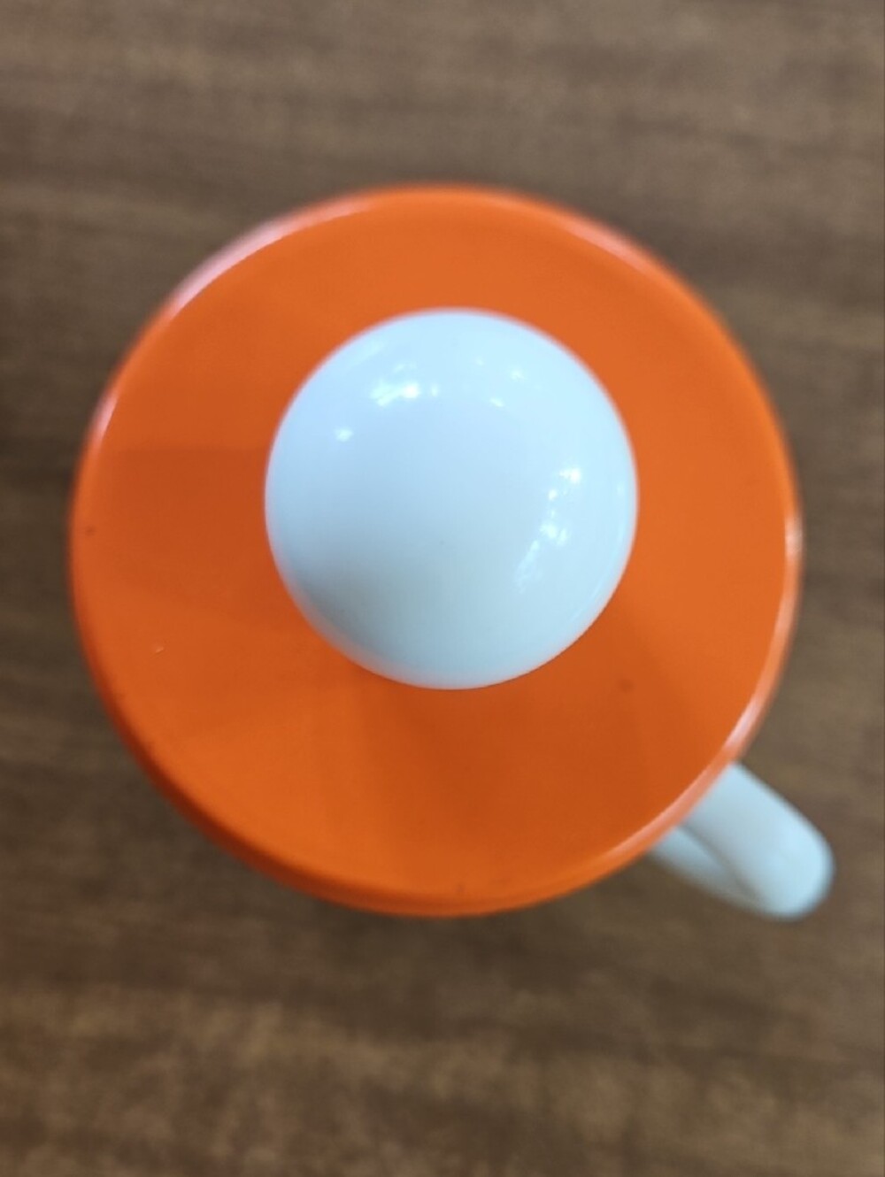 VTG 1969 Avon Freddy the Frog Milk Glass Bubble Bath Mug & Lid - Picture 3 of 9